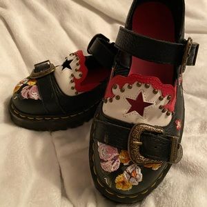 RARE Dr Martens Mary Jane embroidered buckle